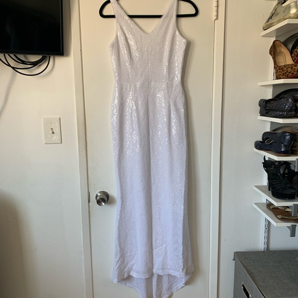 DB Studio Allover Sequined V-Neck Sheath Gown NWOT